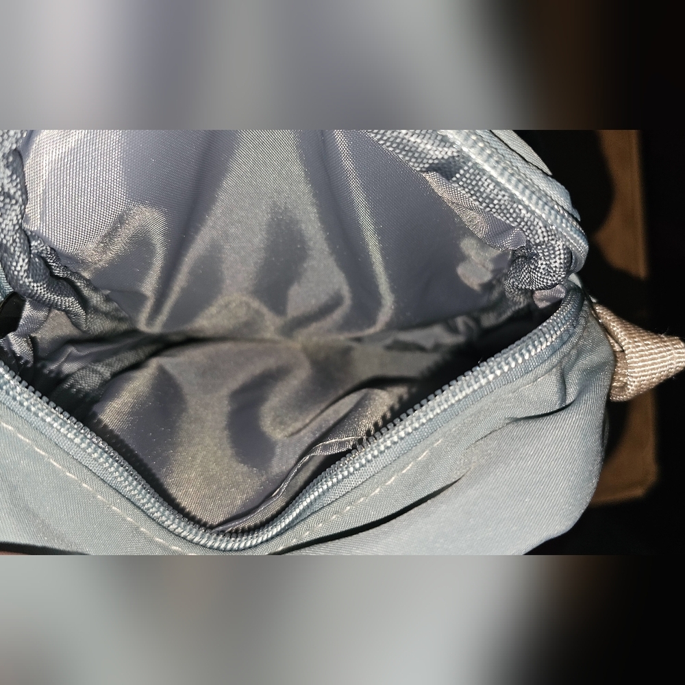 Swiss Design Carry Pouch - Picture 3 of 3